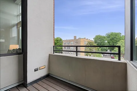 $479,900 | 2065 North Kedzie Avenue, Unit 327, Chicago, IL 60647