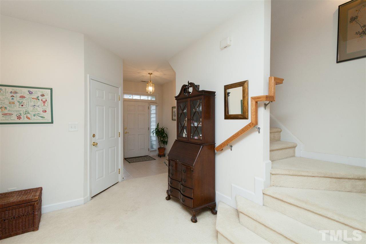 827 Swan Neck Lane Raleigh, NC 27615 - Photo 3 of 13