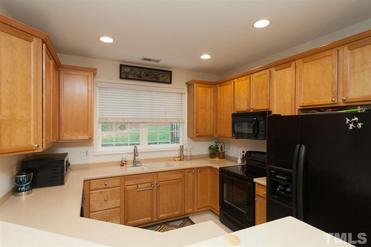 827 Swan Neck Lane Raleigh, NC 27615 - Photo 7 of 13