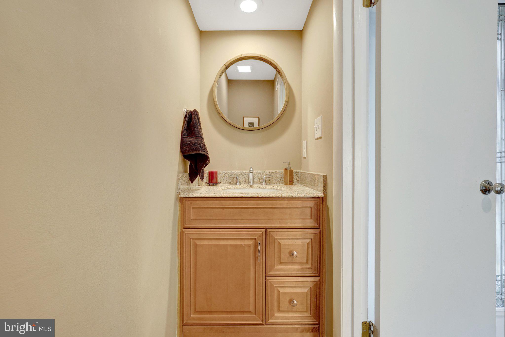 10998 Thrush Ridge Road Reston, VA 20191 - Photo 18 of 59