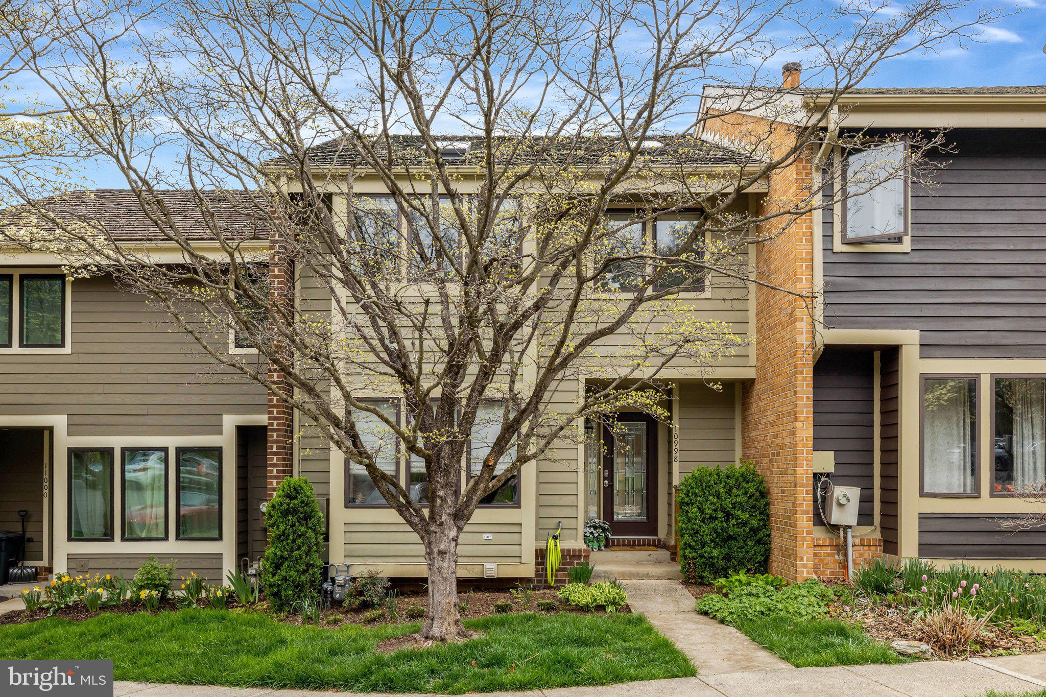 10998 Thrush Ridge Road Reston, VA 20191 - Photo 3 of 59