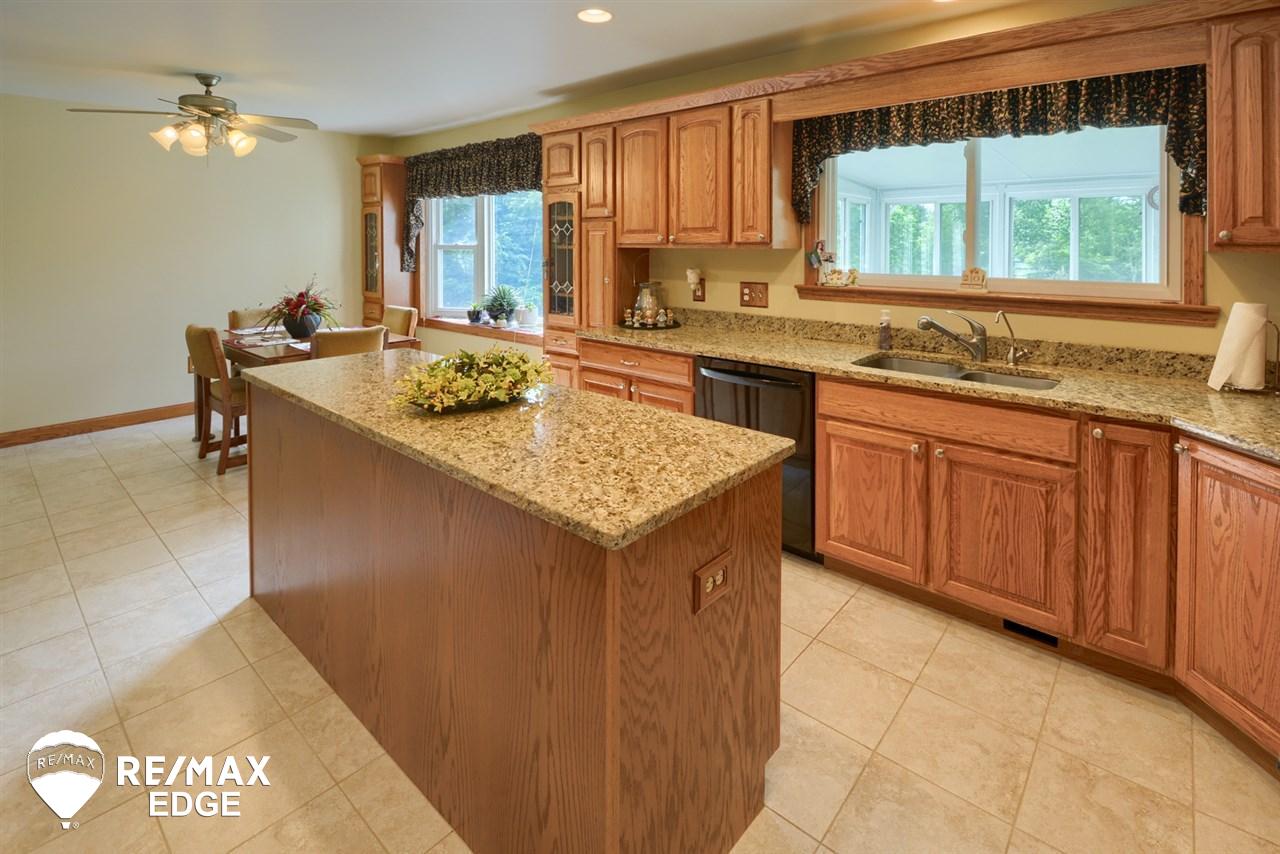 5014 Genesee Road Lapeer, MI 48446 - Photo 39 of 54 21463317-39.JPG