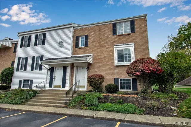 $1,750 | 270 Buffalo Road, Unit 43, East Aurora, NY 14052