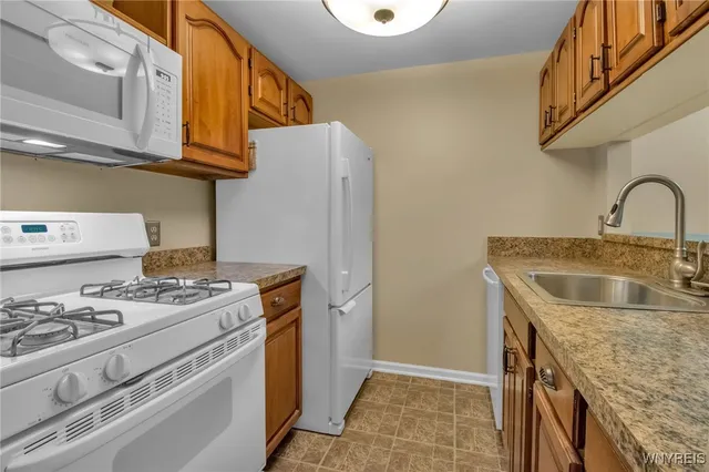 $1,750 | 270 Buffalo Road, Unit 43, East Aurora, NY 14052