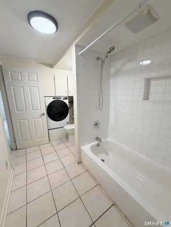 $1,200 | 9 Meridian Street, Unit 3, Plymouth, CT 06786