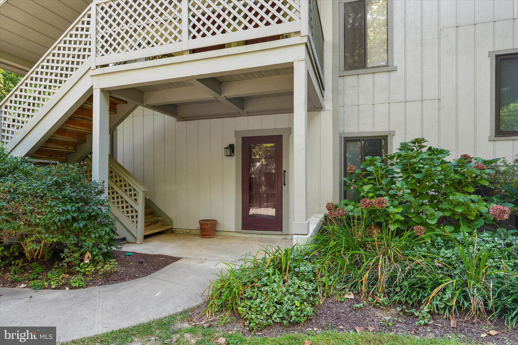 2245 Hunter's Run Drive Reston, VA 20191 - Photo 36 of 47 Front Entrance