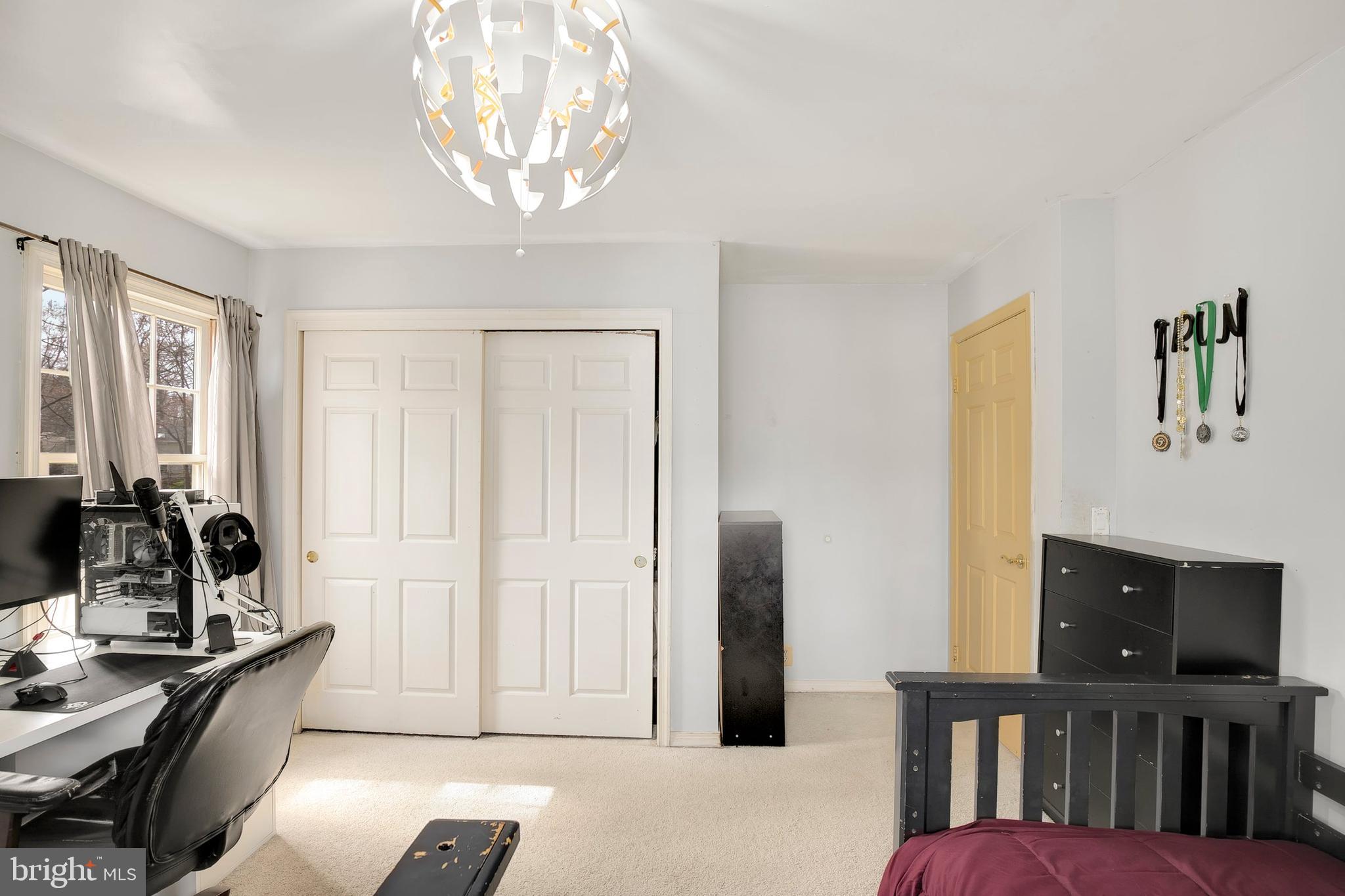 4904 Pheasant Ridge Road Fairfax, VA 22030 - Photo 23 of 39 Gallery Image 23