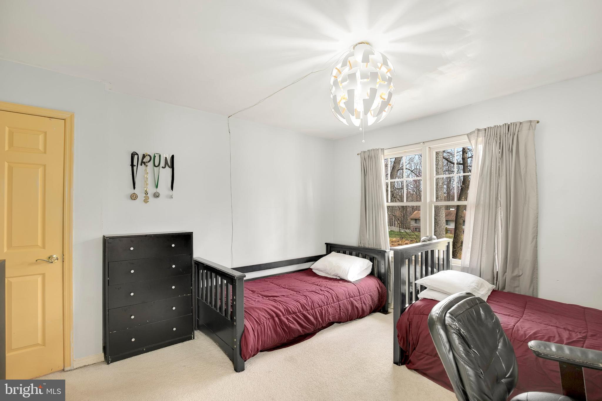 4904 Pheasant Ridge Road Fairfax, VA 22030 - Photo 24 of 39 Gallery Image 24