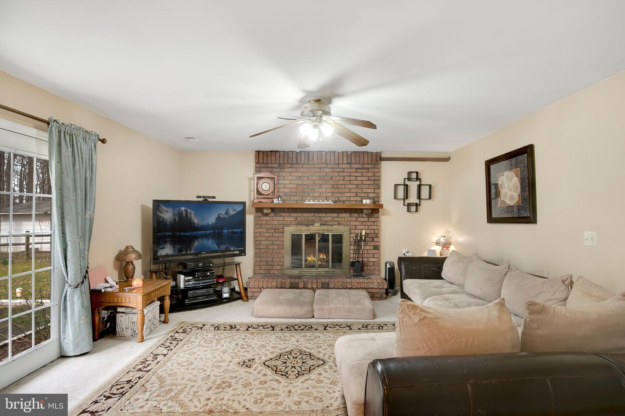 4904 Pheasant Ridge Road Fairfax, VA 22030 - Photo 31 of 39 Gallery Image 31