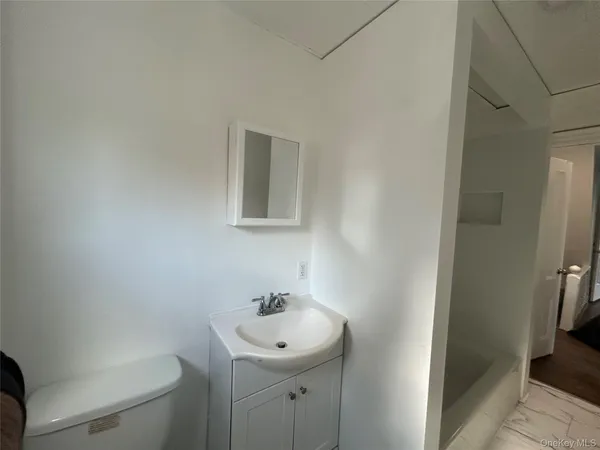 $1,500 | 206-208 West Main Street, Unit 3, Port Jervis, NY 12771