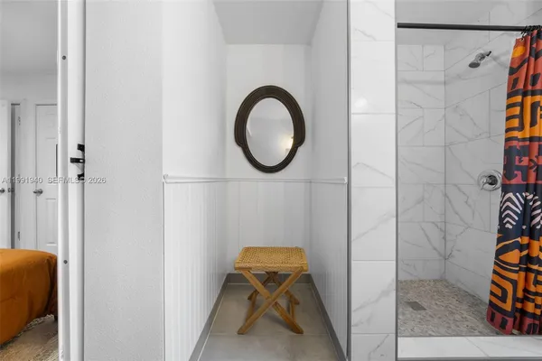 $4,000 | 5920 Northeast 2nd Terrace, Oakland Park, FL 33334