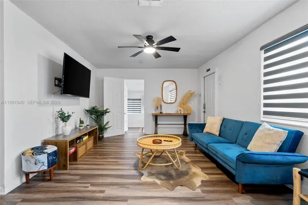 $4,000 | 5920 Northeast 2nd Terrace, Oakland Park, FL 33334