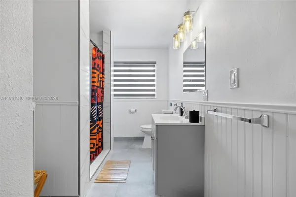 $4,000 | 5920 Northeast 2nd Terrace, Oakland Park, FL 33334