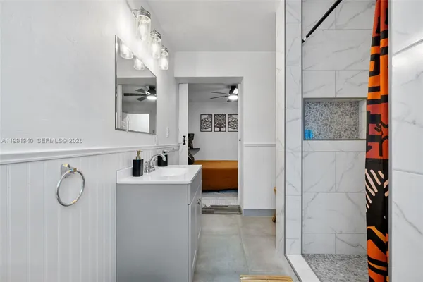 $4,000 | 5920 Northeast 2nd Terrace, Oakland Park, FL 33334