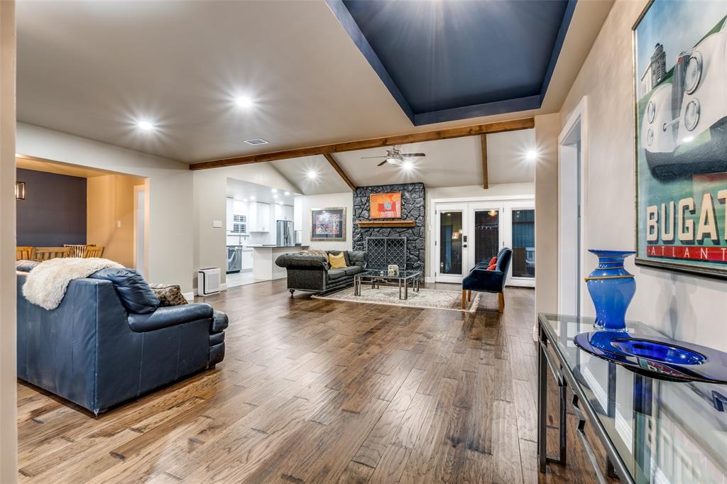 3135 Timberview Road Dallas, TX 75229 - Photo 7 of 36