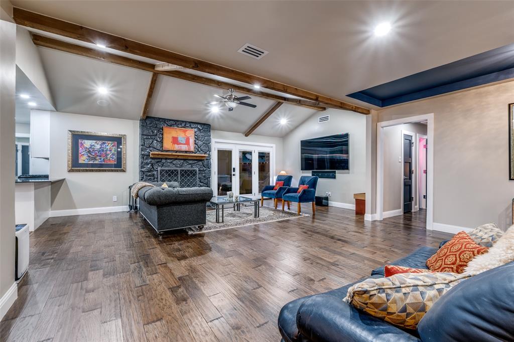 3135 Timberview Road Dallas, TX 75229 - Photo 8 of 36