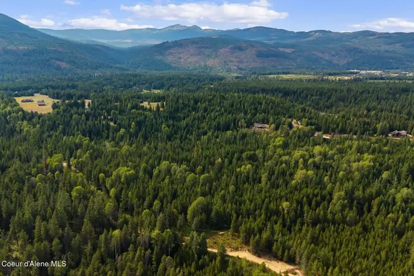 $205,000 | Nna Lot 17 Nna Road, Naples, ID 83847