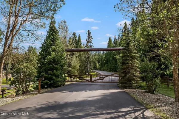 $205,000 | Nna Lot 17 Nna Road, Naples, ID 83847