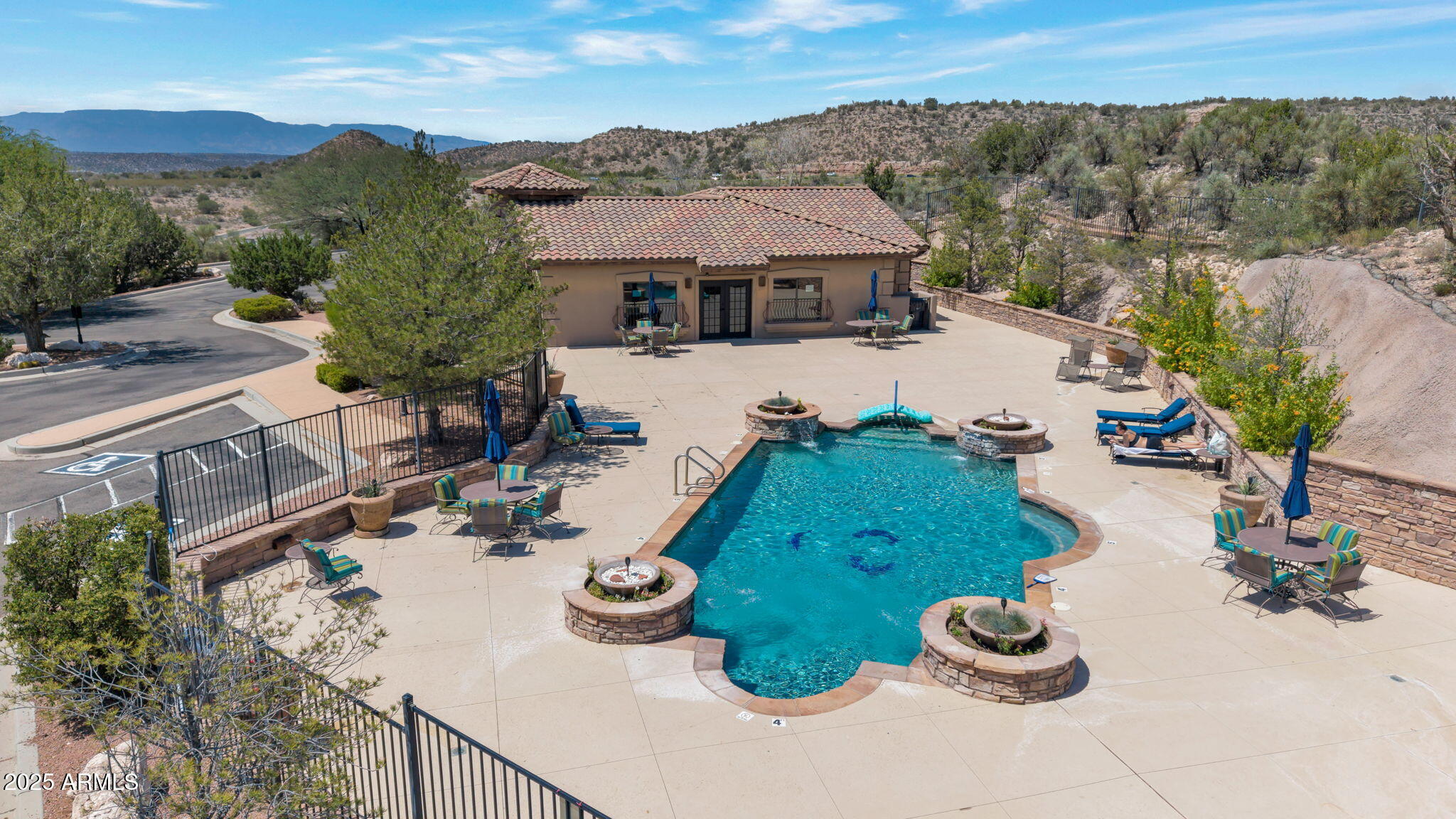 6025 North Hanover Court Rimrock, AZ 86335 - Photo 29 of 30 a view of a house with patio couches and a table