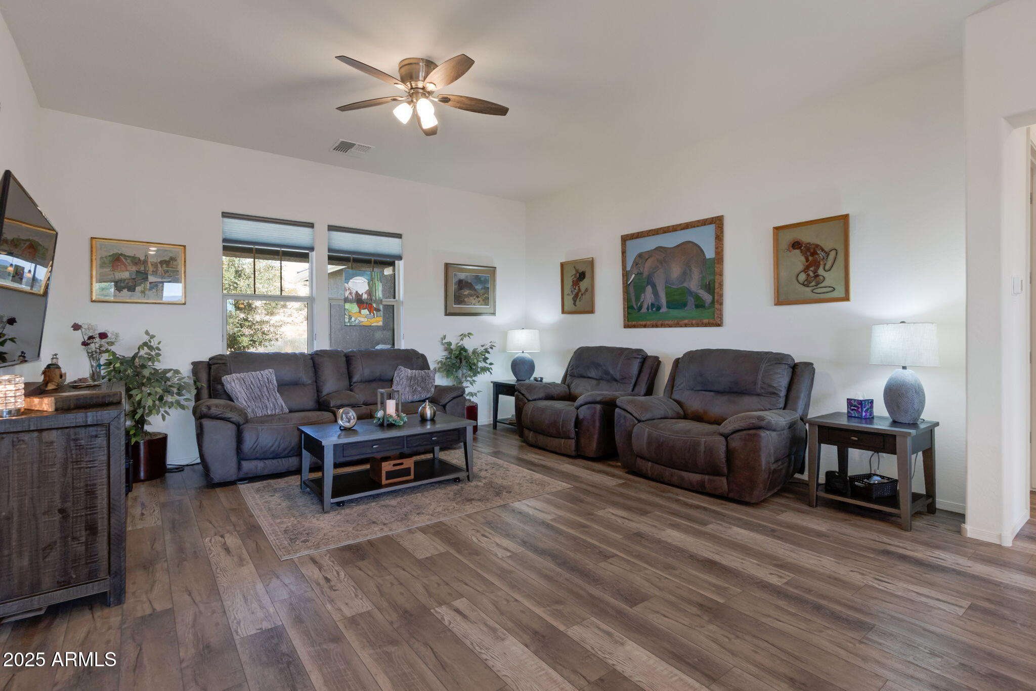 6025 North Hanover Court Rimrock, AZ 86335 - Photo 6 of 30 a living room with furniture and a wooden floor