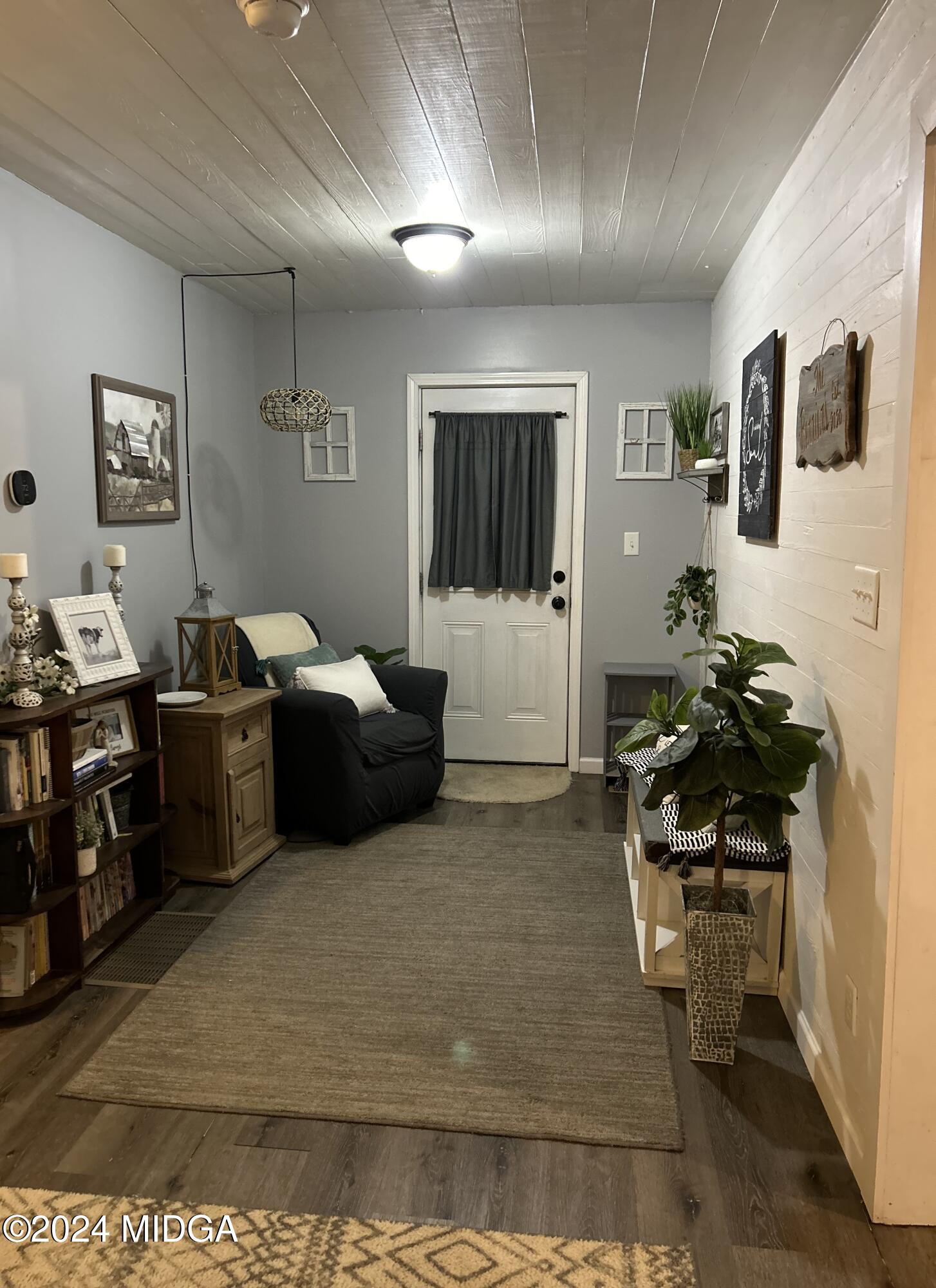 11 Pope Road Roberta, GA 31078 - Photo 2 of 15 a living room with furniture