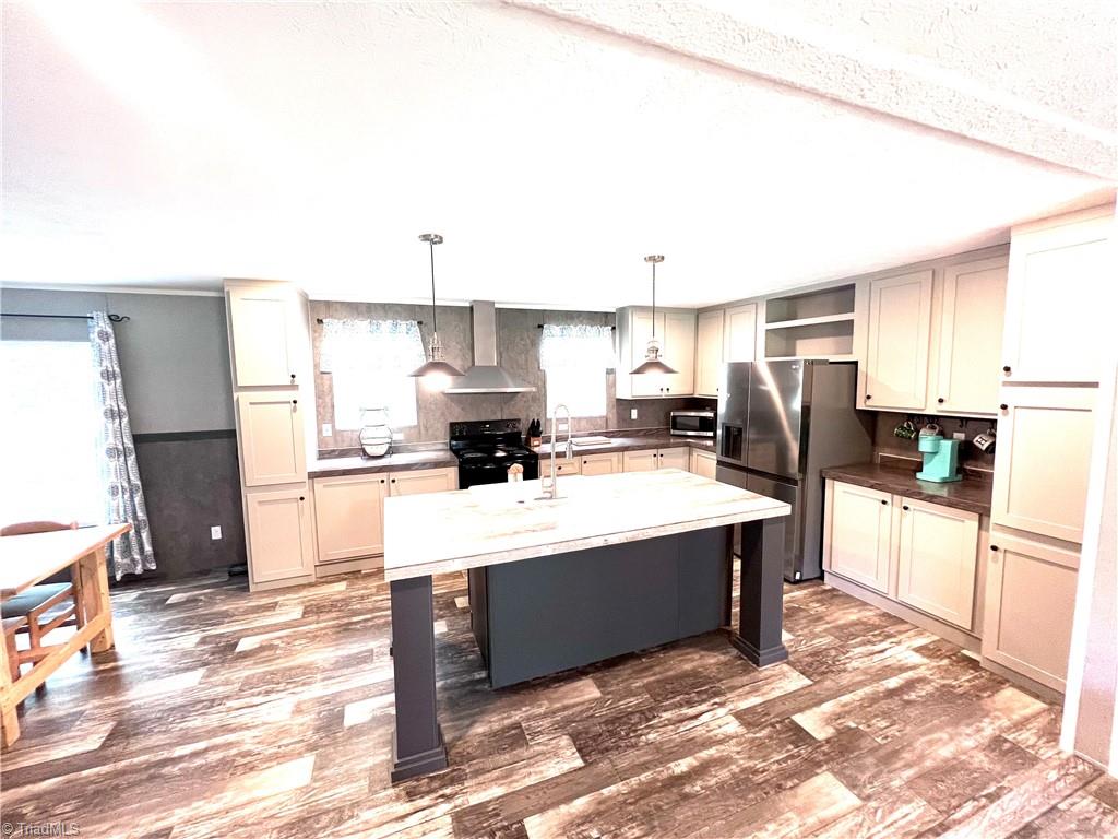 372 Wilson Road Reidsville, NC 27320 - Photo 2 of 28 Gallery Image 2