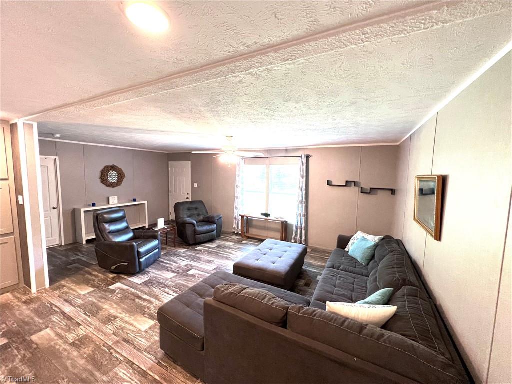 372 Wilson Road Reidsville, NC 27320 - Photo 7 of 28 Gallery Image 7