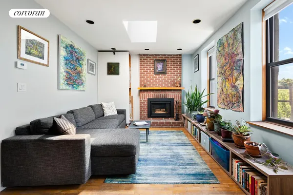 $795,000 | 406 7th Avenue, Unit 7 | Park Slope
