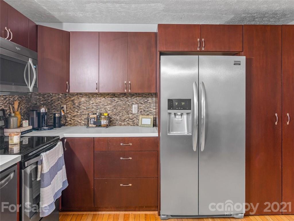 61 Hickory Tree Road Asheville, NC 28805 - Photo 13 of 30 Gallery Image 13