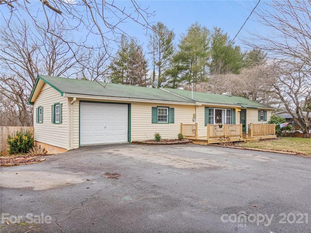 61 Hickory Tree Road Asheville, NC 28805 - Photo 3 of 30 Gallery Image 3