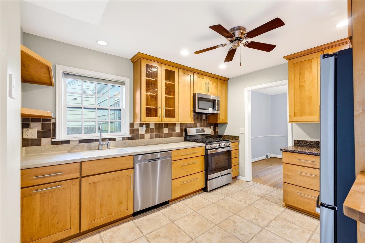 4186 Nakoma Road Madison, WI 53711 - Photo 18 of 42
