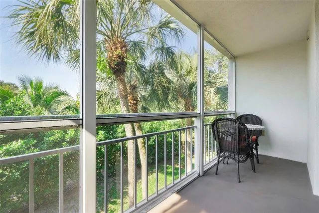 $350,000 | 6181 Balboa Circle, Unit 305, Boca Raton, FL 33433