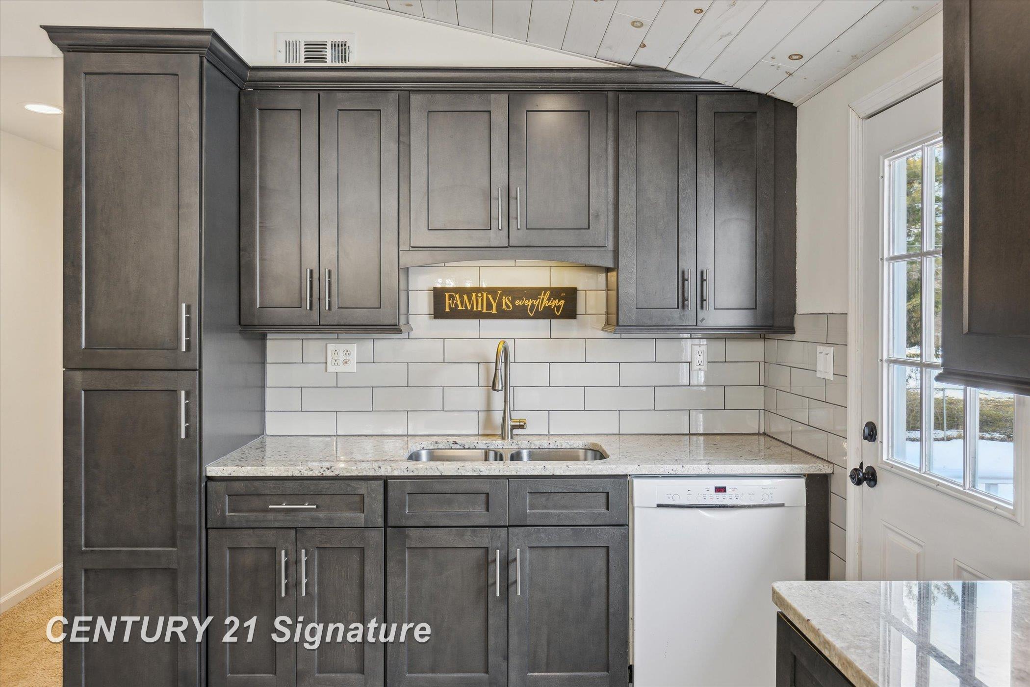 481 5 Mile Road Midland, MI 48640 - Photo 17 of 48