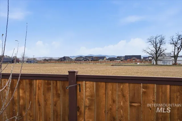 $599,000 | 398 South Big Star Lane, Eagle, ID 83616