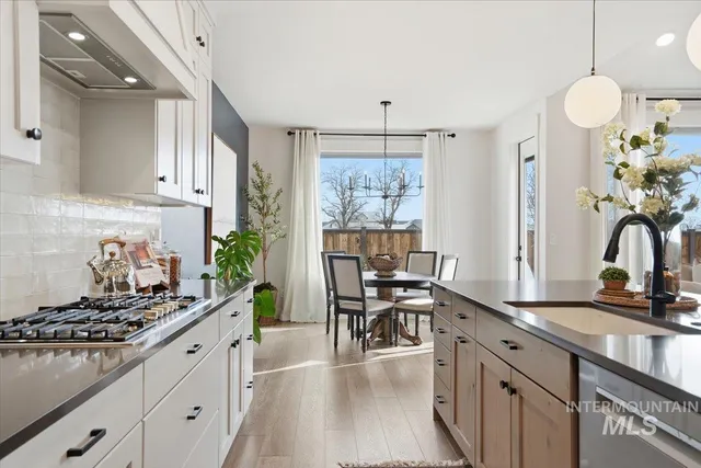 $599,000 | 398 South Big Star Lane, Eagle, ID 83616