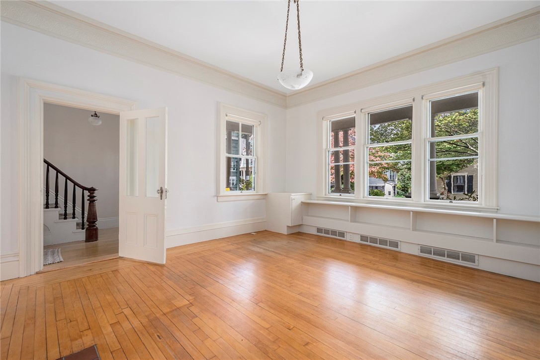 25 Creighton Street Providence, RI 02906 - Photo 11 of 46