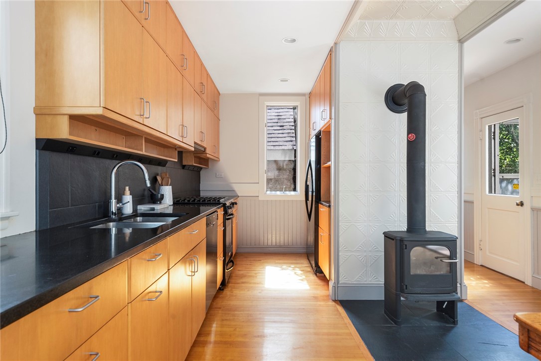 25 Creighton Street Providence, RI 02906 - Photo 20 of 46