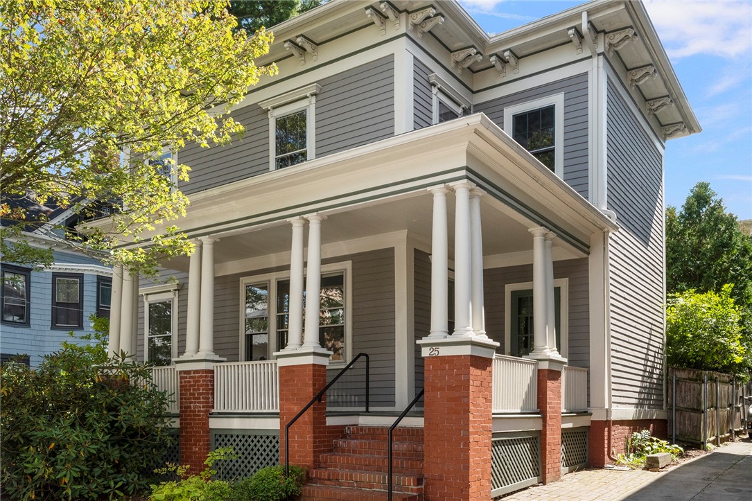 25 Creighton Street Providence, RI 02906 - Photo 2 of 46