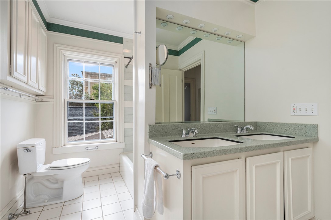 25 Creighton Street Providence, RI 02906 - Photo 42 of 46