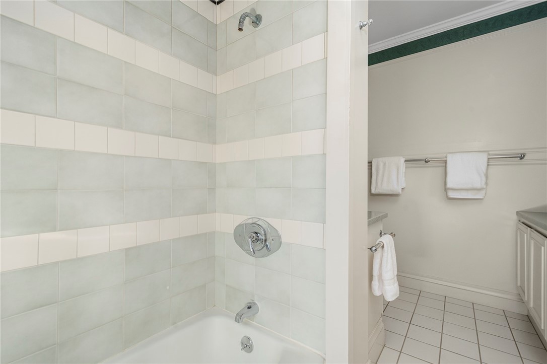 25 Creighton Street Providence, RI 02906 - Photo 43 of 46