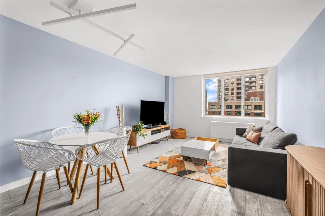 225 Rector Place, Unit 9J Manhattan, NY 10280 - Photo 1 of 18