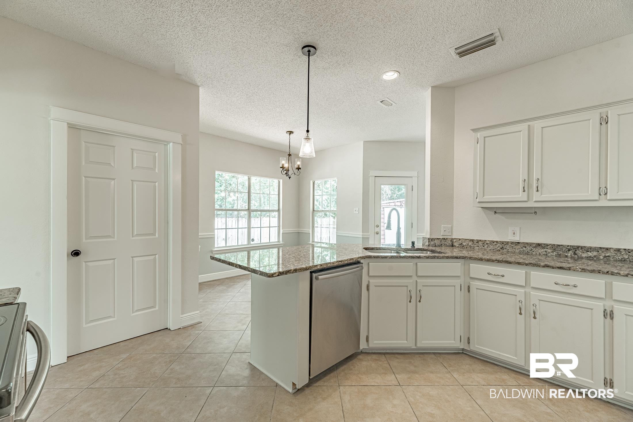 486 Ridgewood Drive Daphne, AL 36526 - Photo 18 of 33