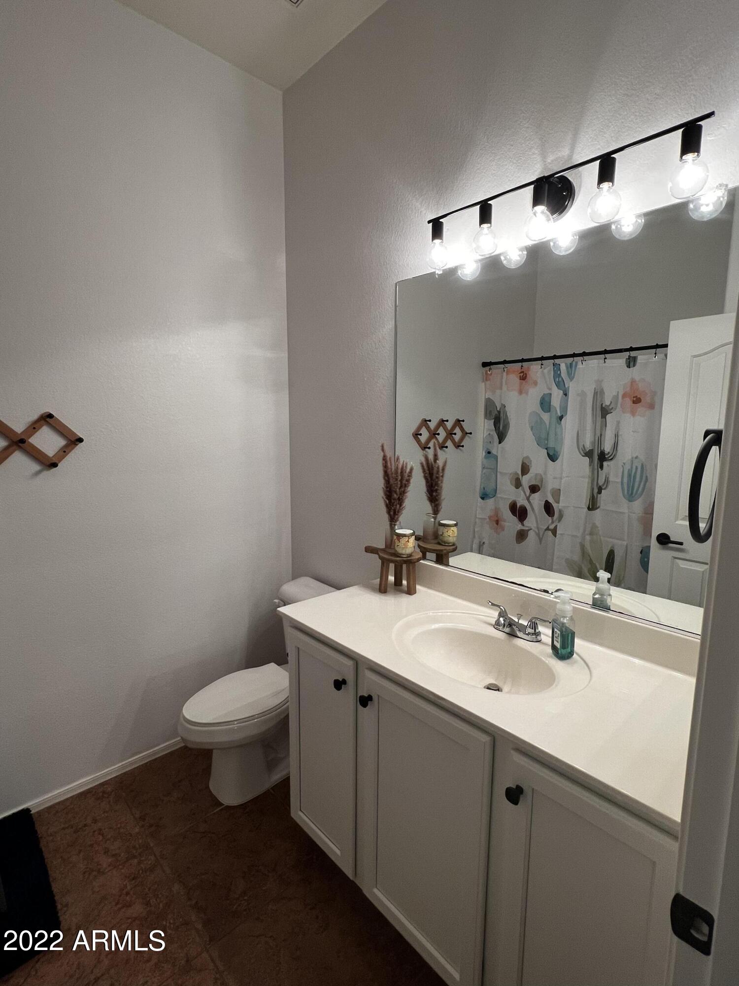 2150 West Alameda Road, Unit 1068 Phoenix, AZ 85085 - Photo 26 of 30 Guest Upstairs Bathroom