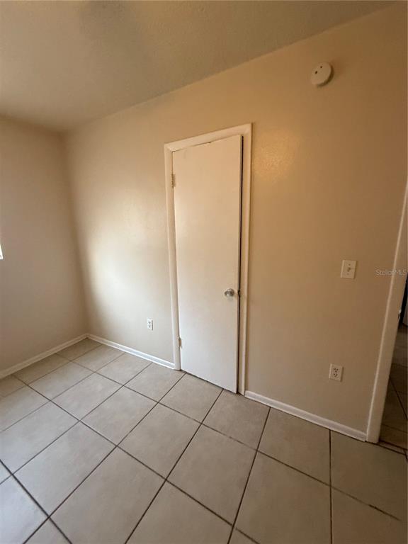 800 North Hastings Street, Unit 5 Orlando, FL 32808 - Photo 7 of 11 a view of an empty room
