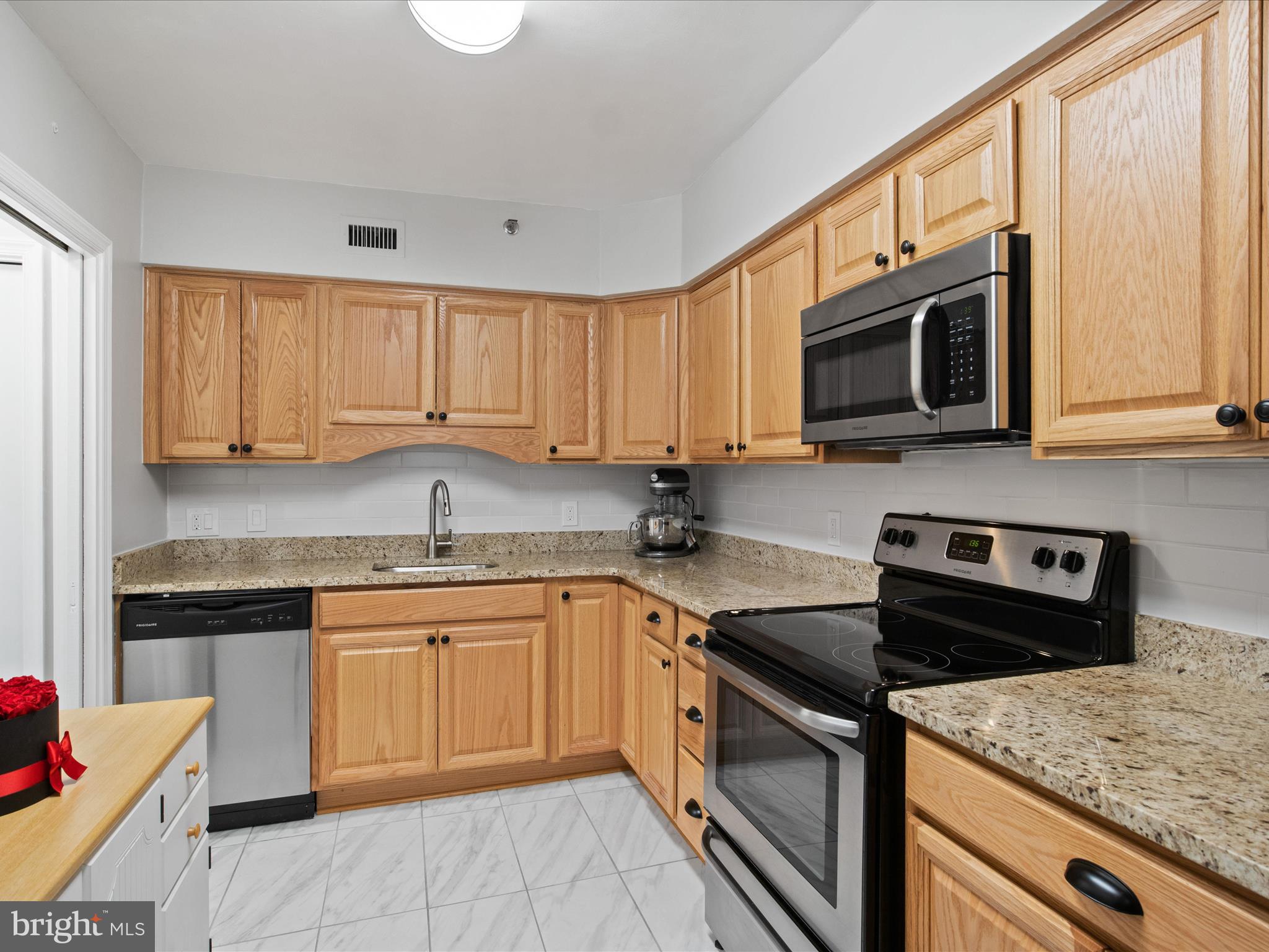 5501 Seminary Road, Unit 101S Falls Church, VA 22041 - Photo 12 of 40