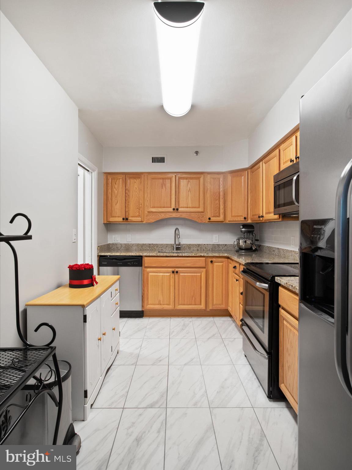 5501 Seminary Road, Unit 101S Falls Church, VA 22041 - Photo 15 of 40