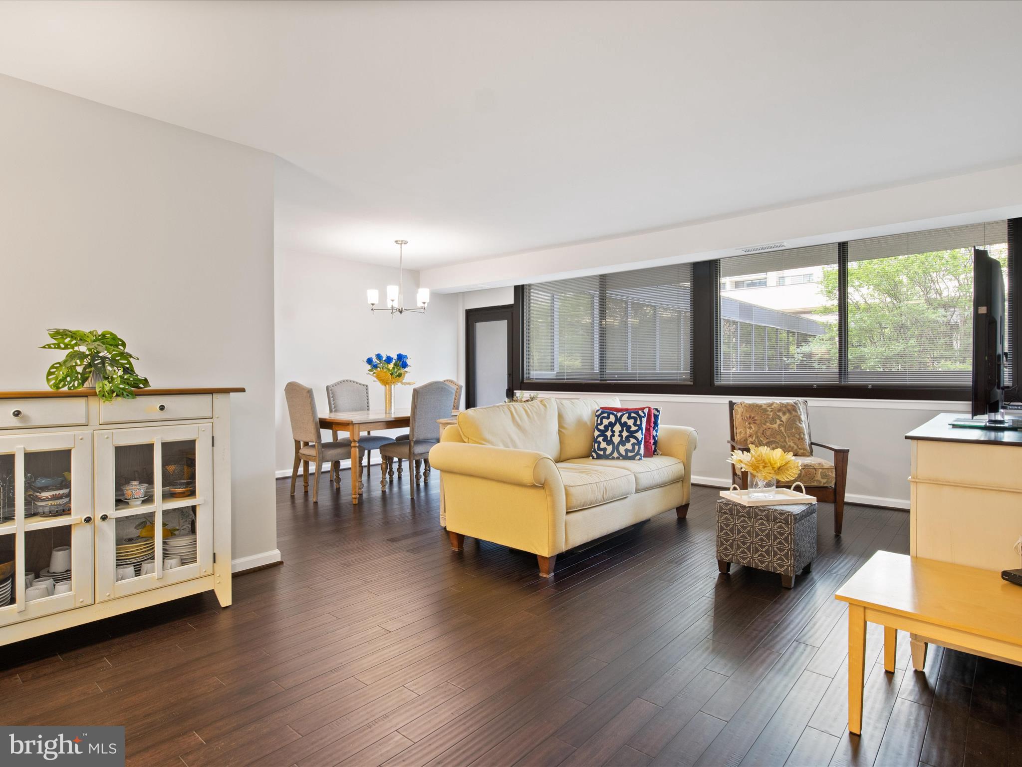 5501 Seminary Road, Unit 101S Falls Church, VA 22041 - Photo 3 of 40