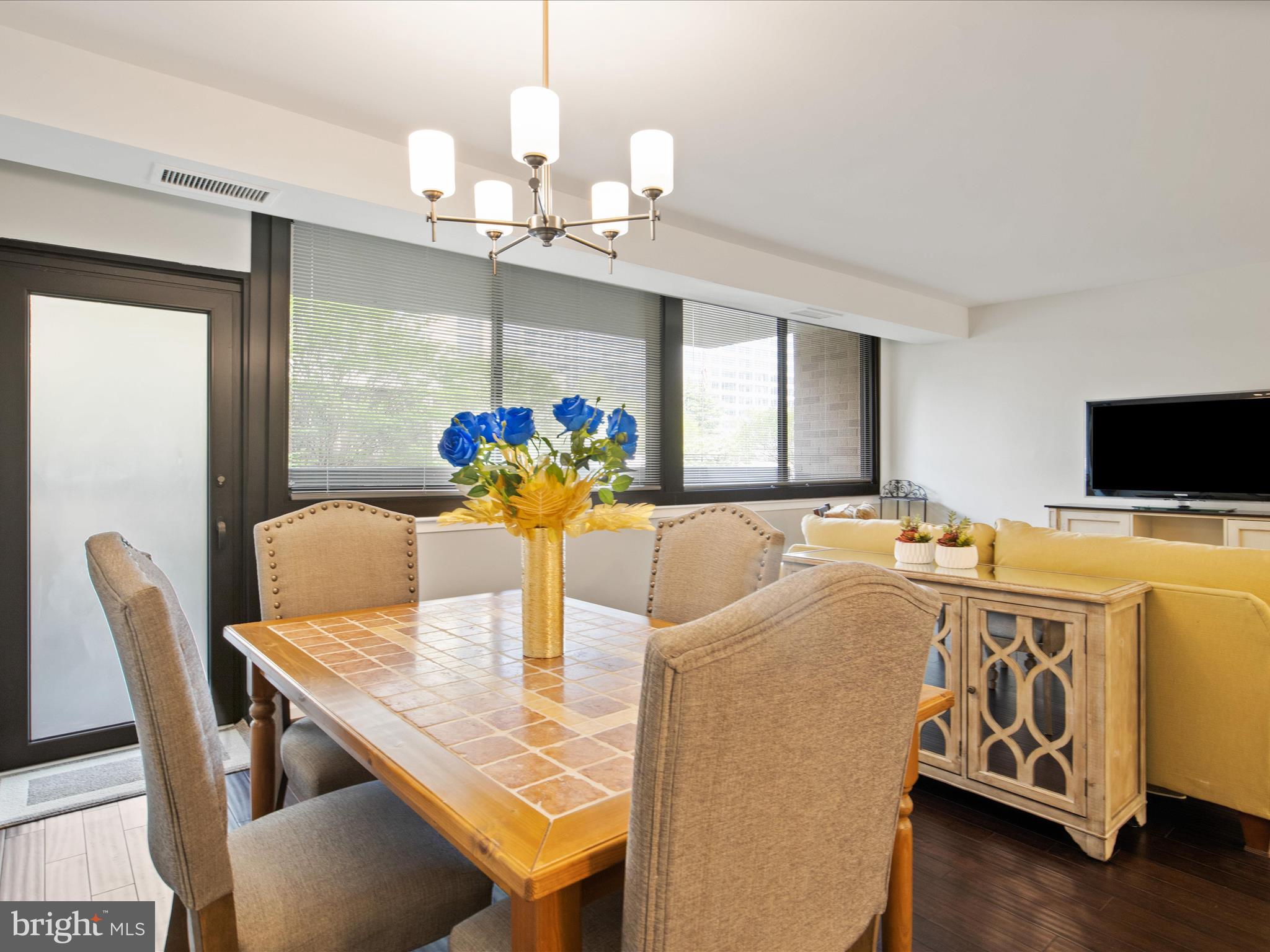 5501 Seminary Road, Unit 101S Falls Church, VA 22041 - Photo 7 of 40
