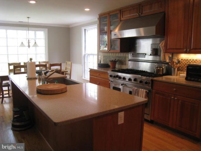 4608 Tournay Road Bethesda, MD 20816 - Photo 3 of 7 State of the art kitchen bkfst room addition