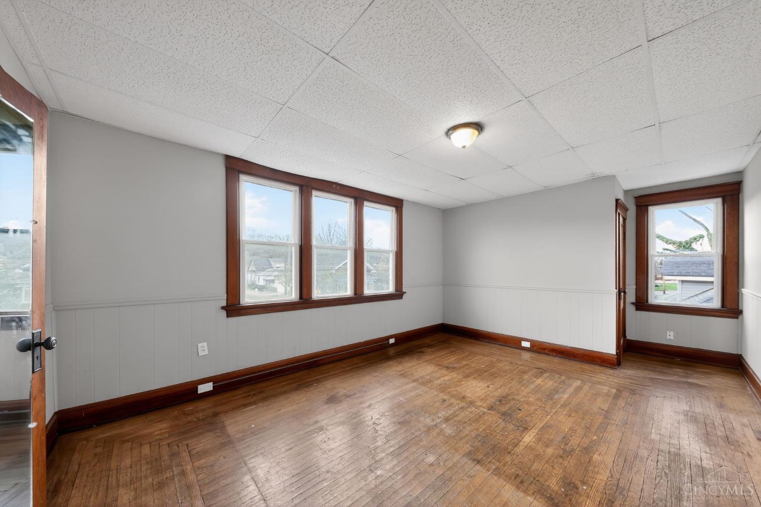 8627 Reading Road Reading, OH 45215 - Photo 6 of 30